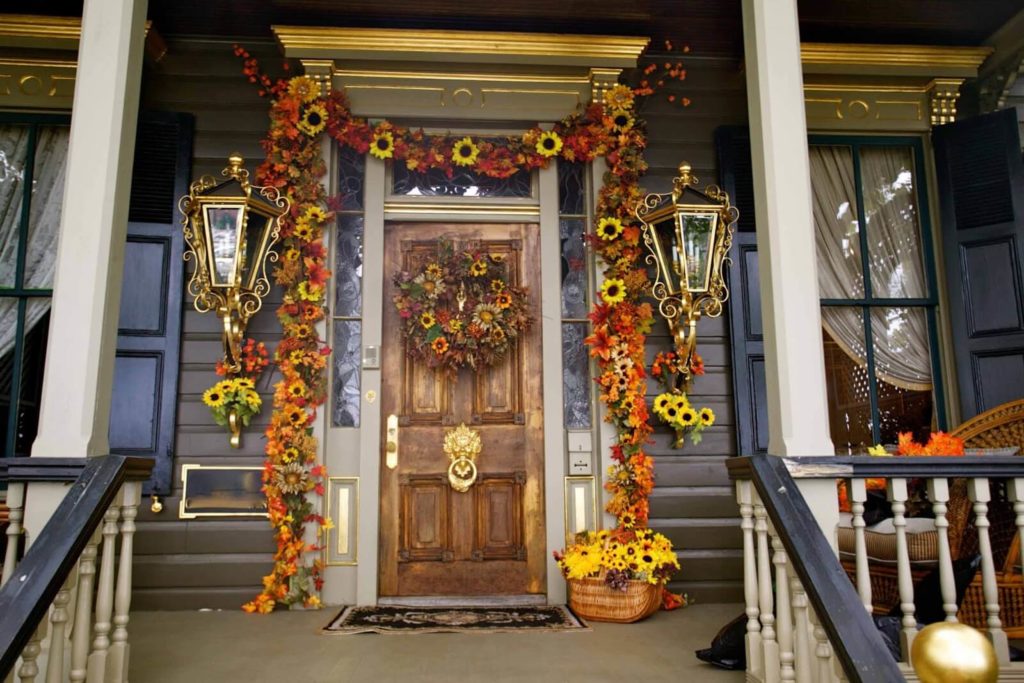 20 Autumn Decorating Ideas For Front Porch Updated 2024 Live Enhanced   Autumn Front Porch 1 1024x683 