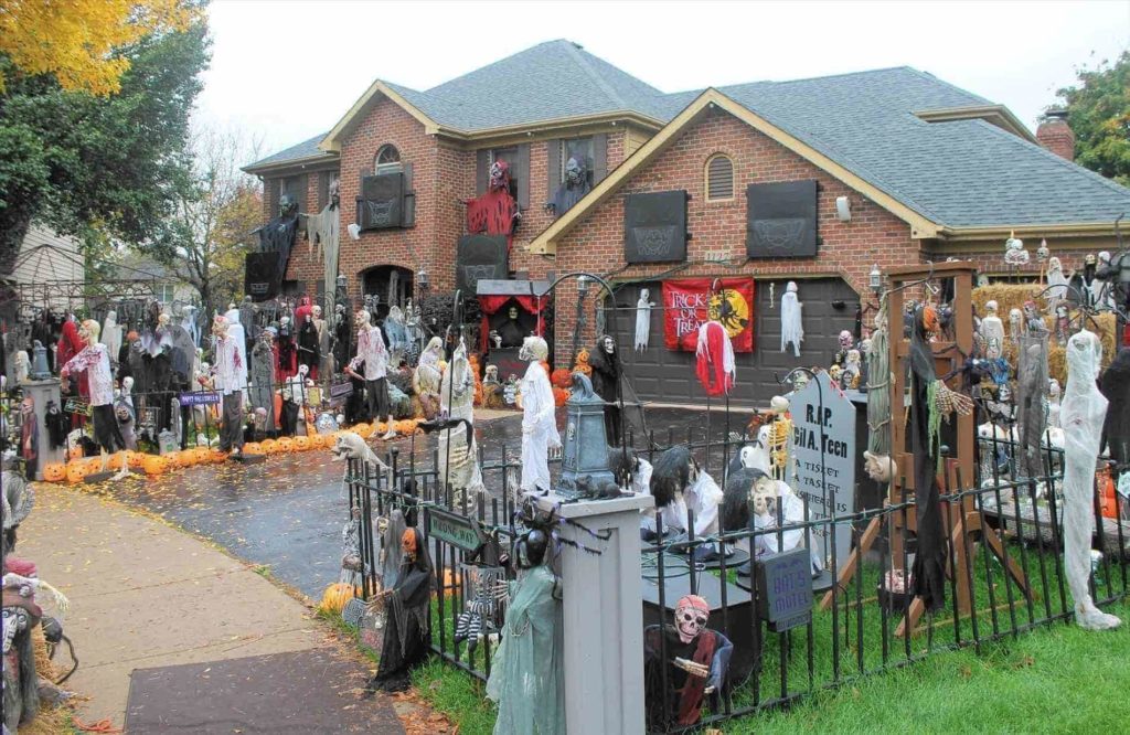 The Scariest Halloween Home Decoration Ideas Of 2024 Live Enhanced