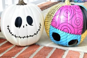 50 Easy & Scary Pumpkin Painting Ideas: No Carve Pumpkin Decor