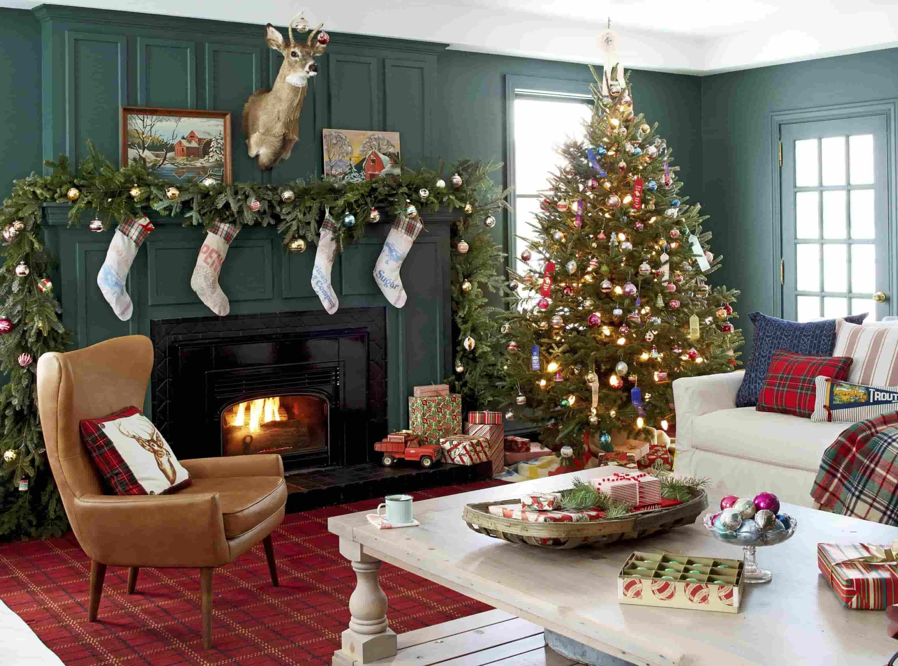 Christmas Decorating Ideas For Living Room Walls