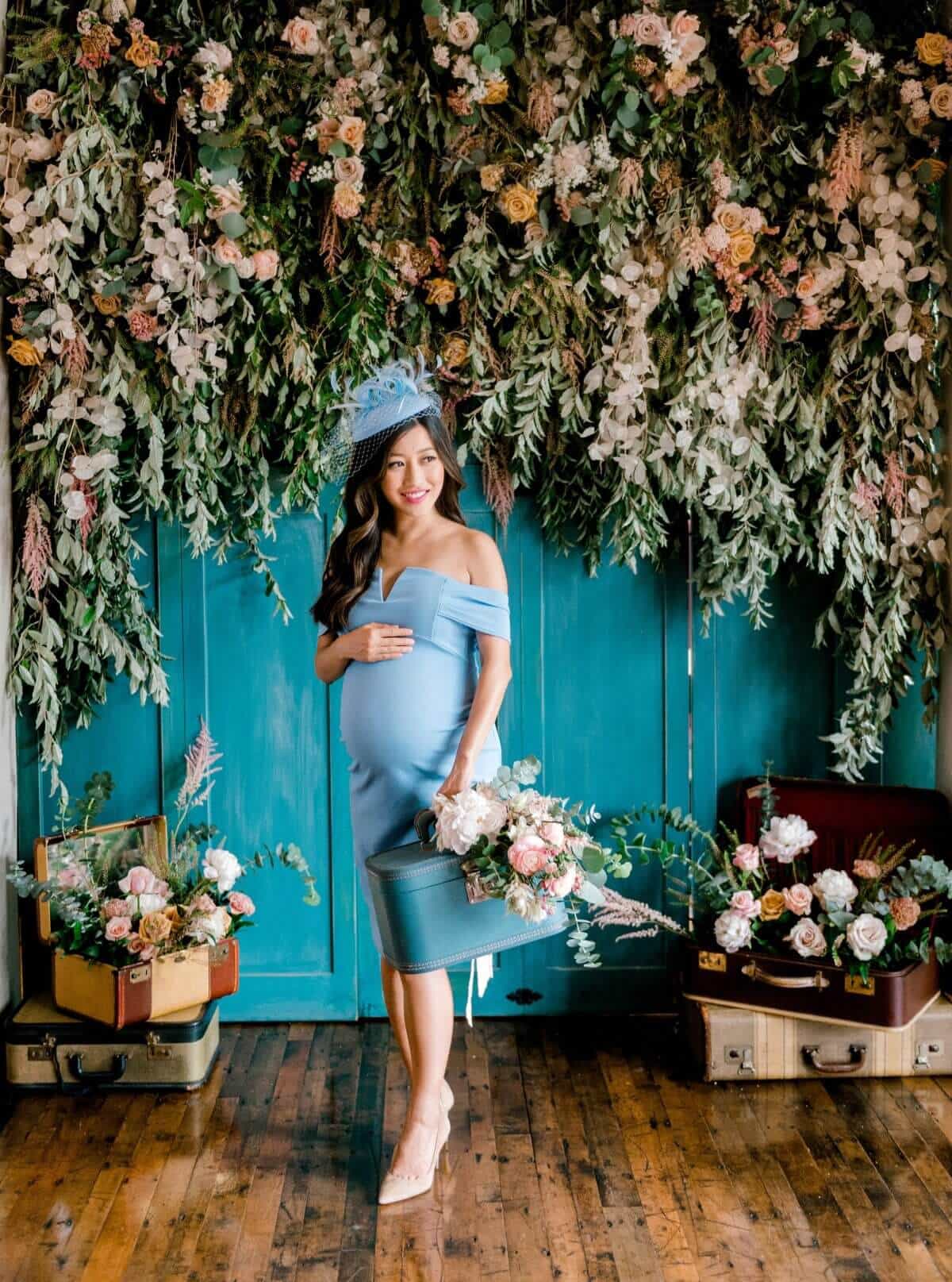 10+ Trendy Baby Shower Outfits Ideas for Moms - Live Enhanced