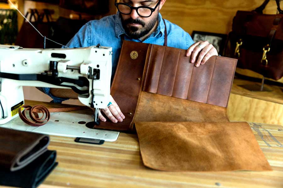 leather craftsmanship process artisan hides